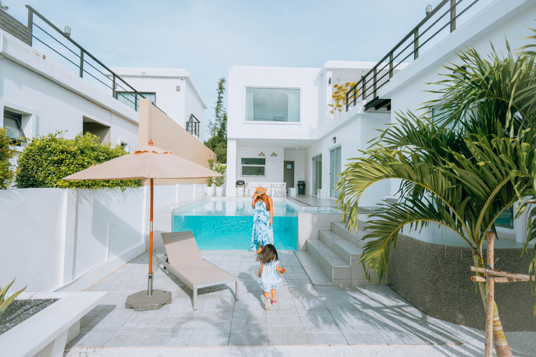 Others 4, Beige Huahin, Hua Hin