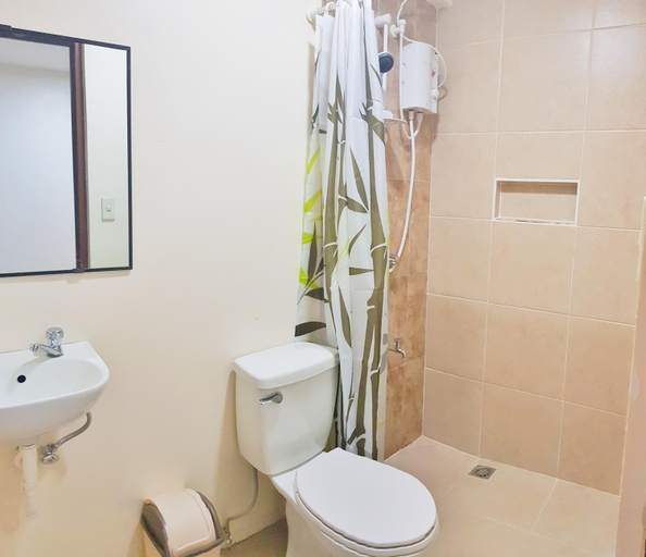 Bathroom 4, North Tourist Inn, Bacolod City