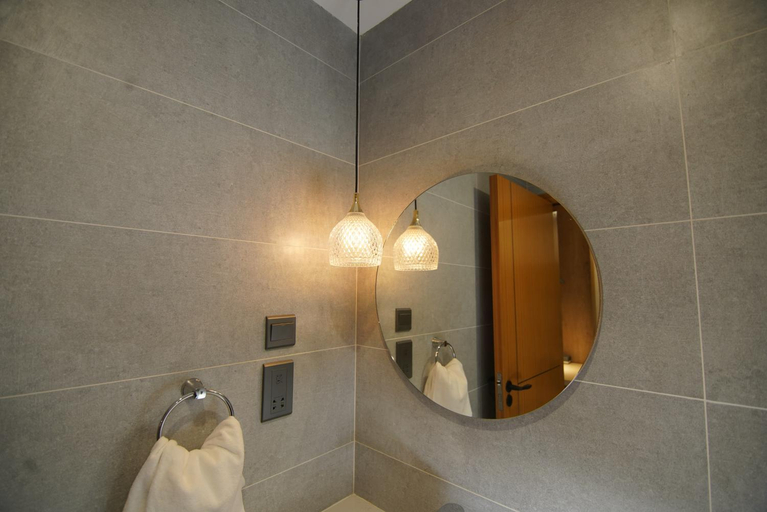 Bathroom 5, Loft Hotel Apartment, Addis Abeba