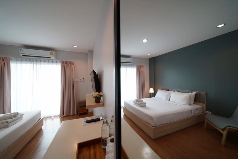 Bedroom 12
