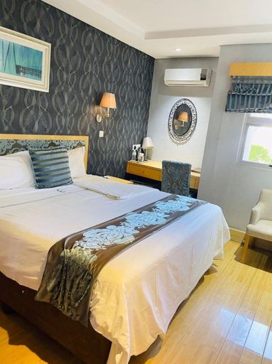 Bedroom 2, Aquarine Tide Hotel, Gaborone