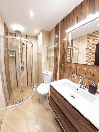 Bathroom 3, Bright 1BDR Apartment with a Balcony, Stolichna