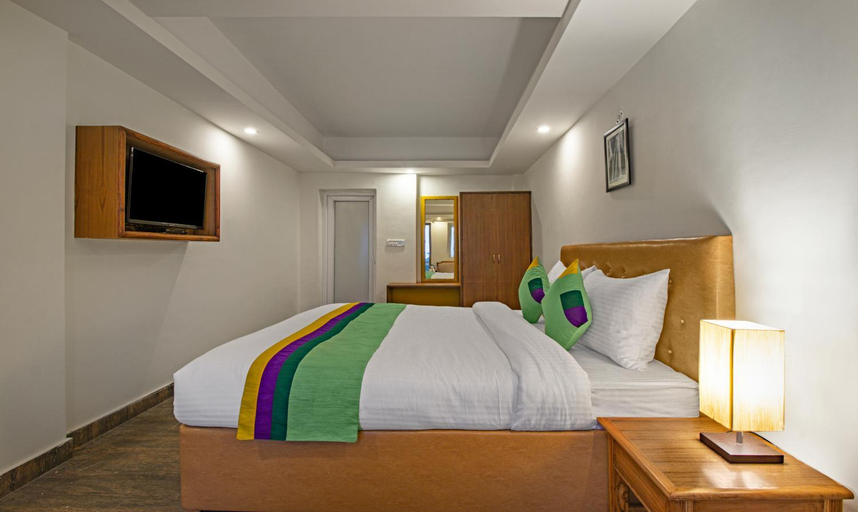 Bedroom 3, Clifton Raj by StayApart, Mussoorie, Dehradun