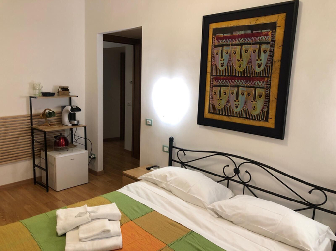 Bedroom 3, Maison Vaticana, Rome