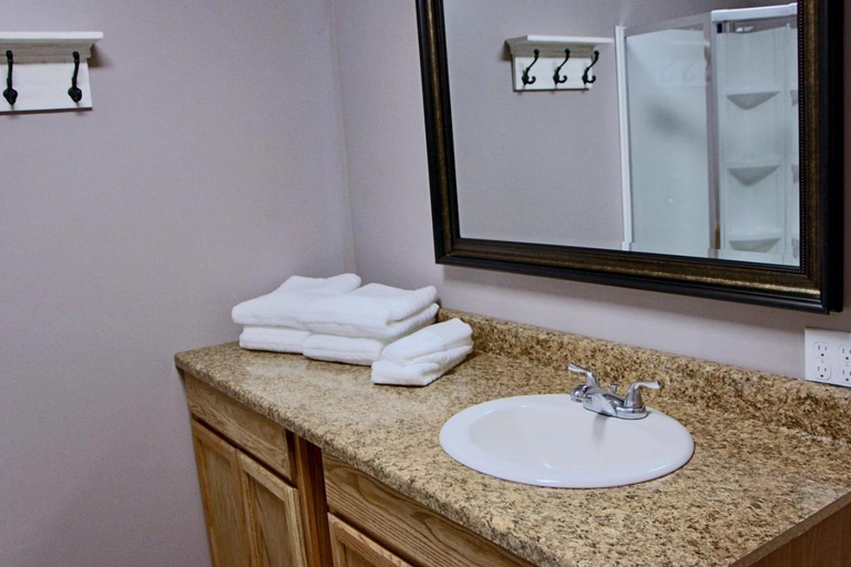 Bathroom 3, Arctic Dragonfly Inn, Denali