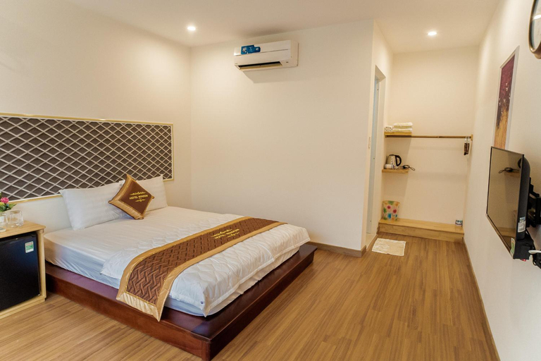 Bedroom 9