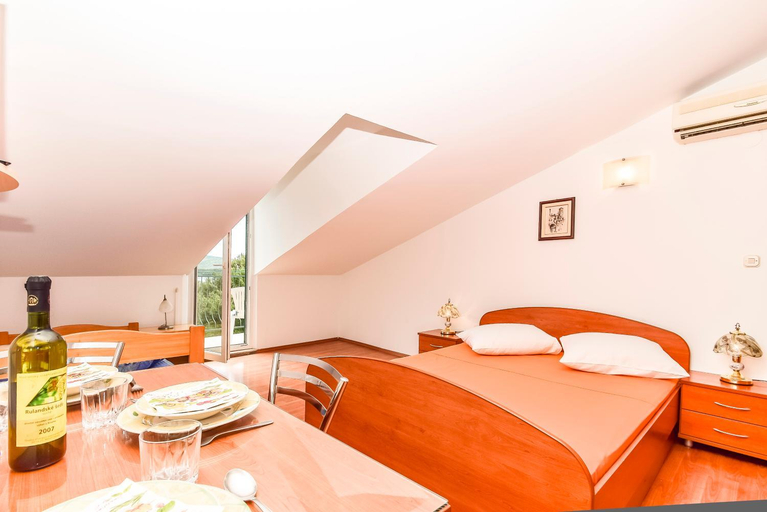 Others 5, Apartments Zoricic, Šibenik