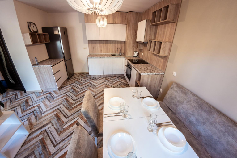 Others 4, Bright 1BDR Apartment with a Balcony, Stolichna