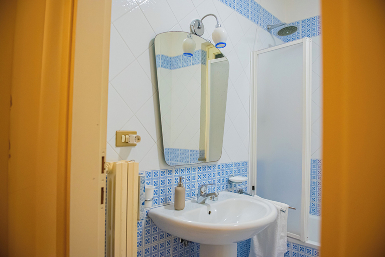 Bathroom 3, Artemide Villa Luna con Piscina, Salerno