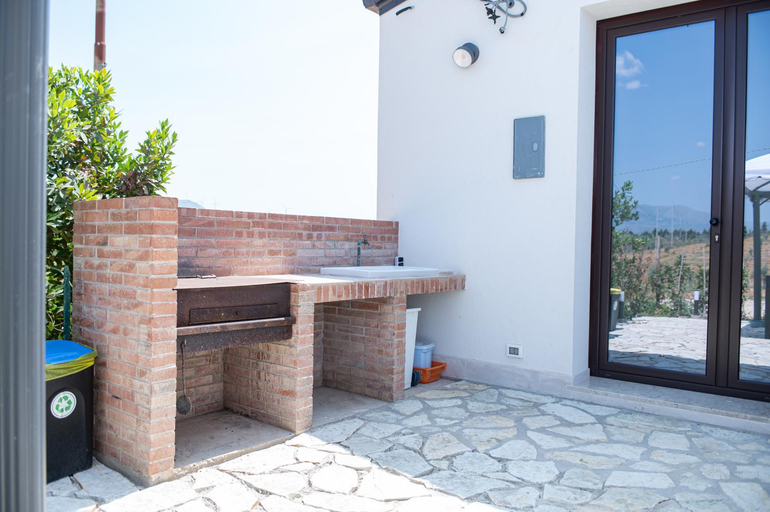 Others 5, Villa Marica, Palermo