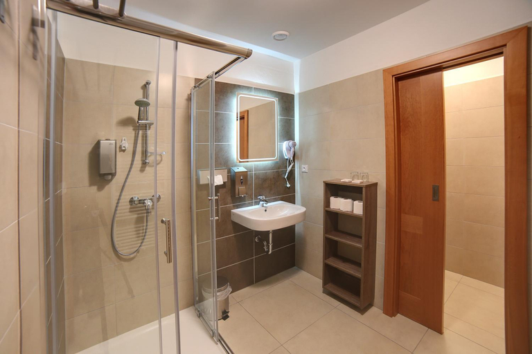 Bathroom 3, Golf&Wellness Resort Alfredov, Tachov