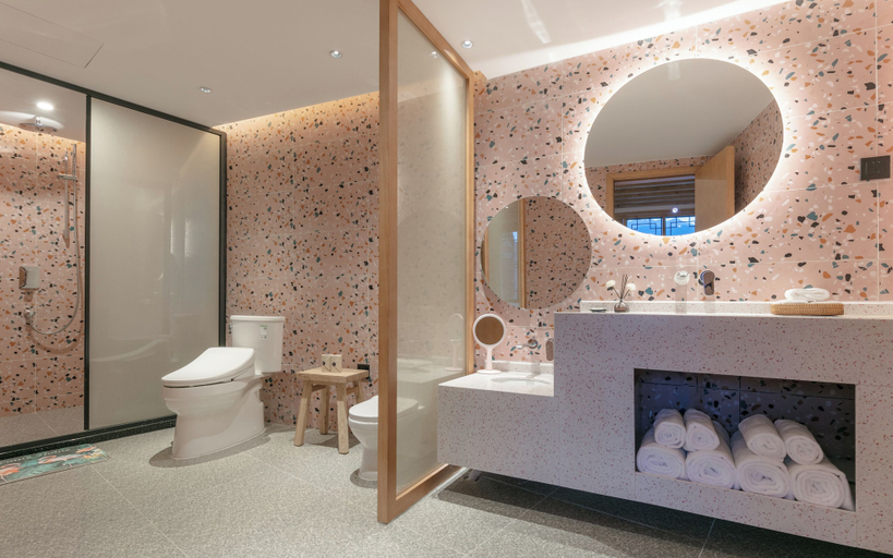 Bathroom 4, Xijiang Sanchunli Zhong Panorama Meisu, Qiandongnan Miao and Dong