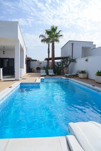 Others 4, Villa Gallese, Brindisi
