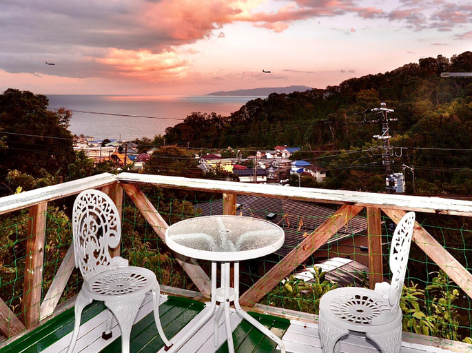 Others 3, Breathtaking View House, Itō