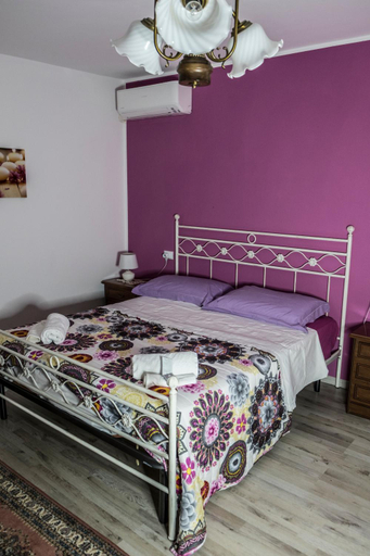 Others 3, LA VIGNA FIORITA B&b, Treviso
