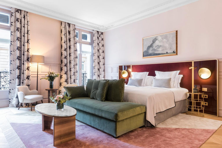 Bedroom 3, Grand Powers Hotel, Paris