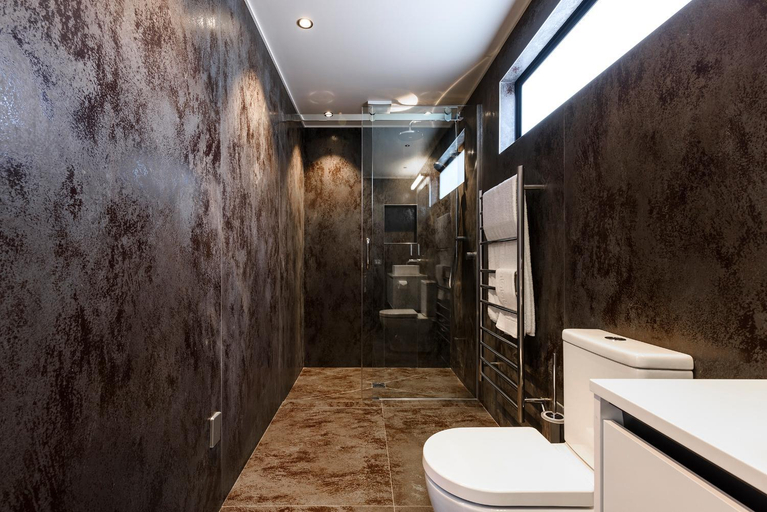 Bathroom 3, Plume Villas, Rodney