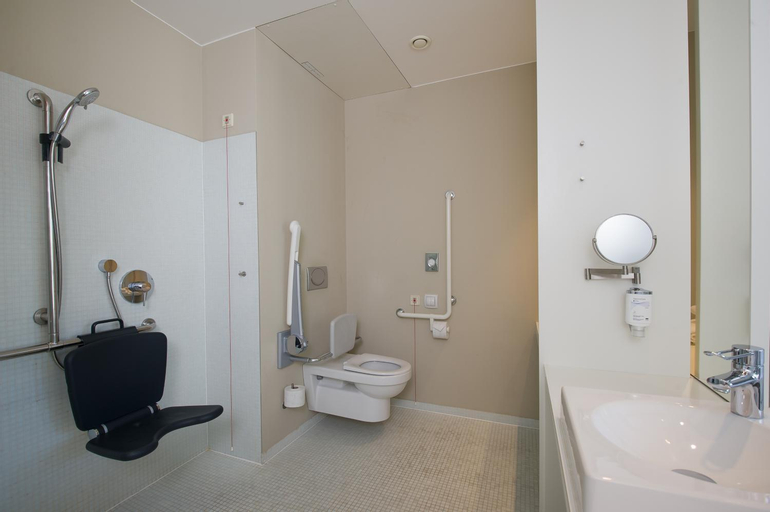 Bathroom 8