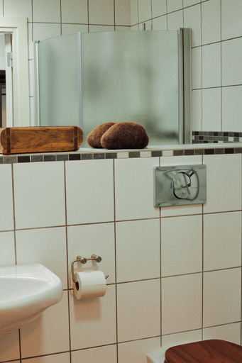 Bathroom 4, Vallevikens Hotell och Restaurang, Gotland