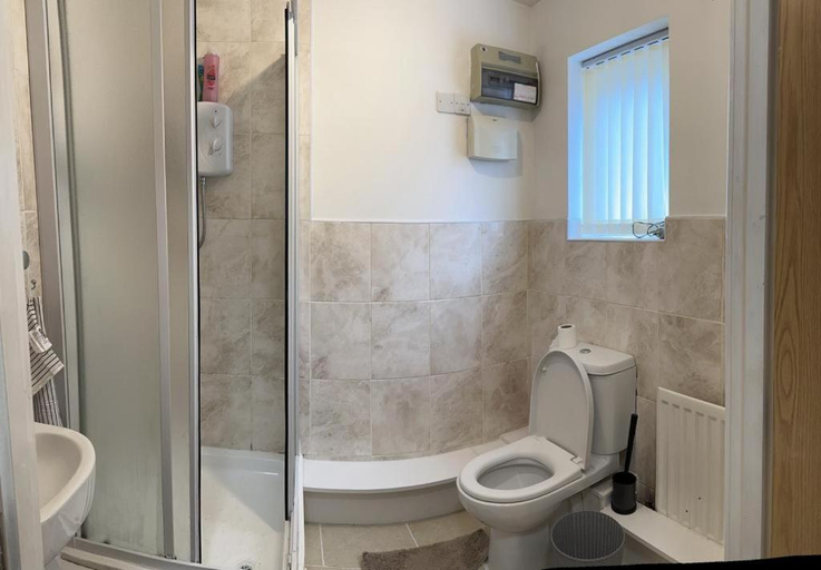 Others 3, Rooms 7 minutes from Etihad, Manchester