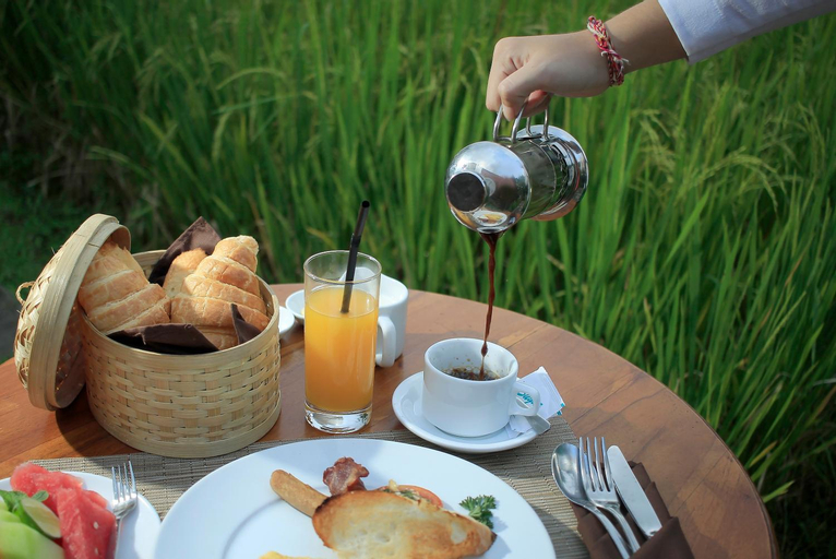 Food & Drinks 3