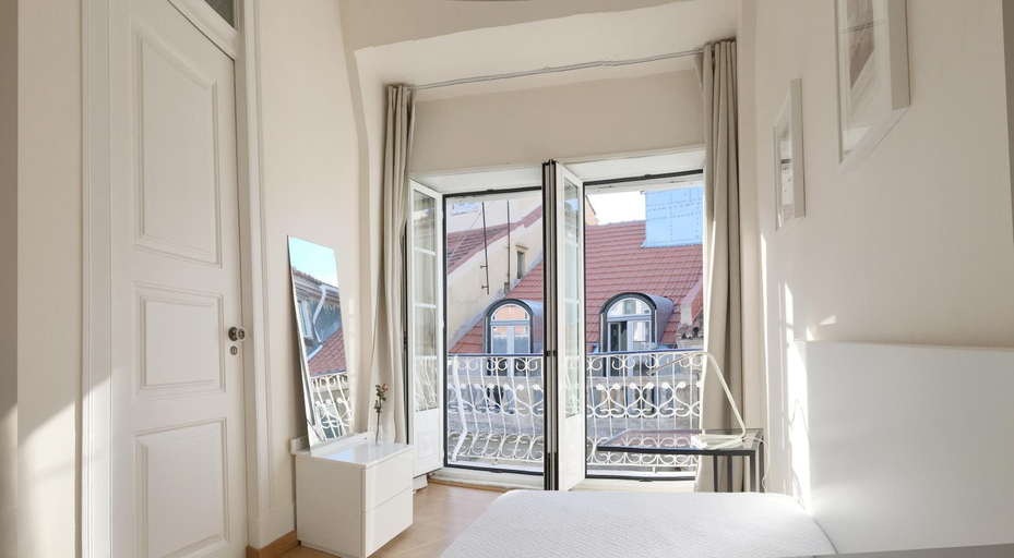 Others 3, Room Atalaia- Ideal for Single, Lisbon