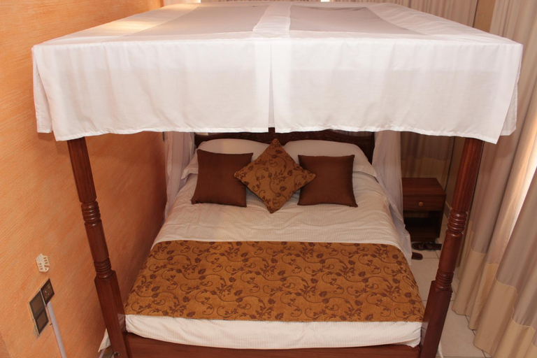 Bedroom 2, Moffat Court Boutique Hotel, Nyali