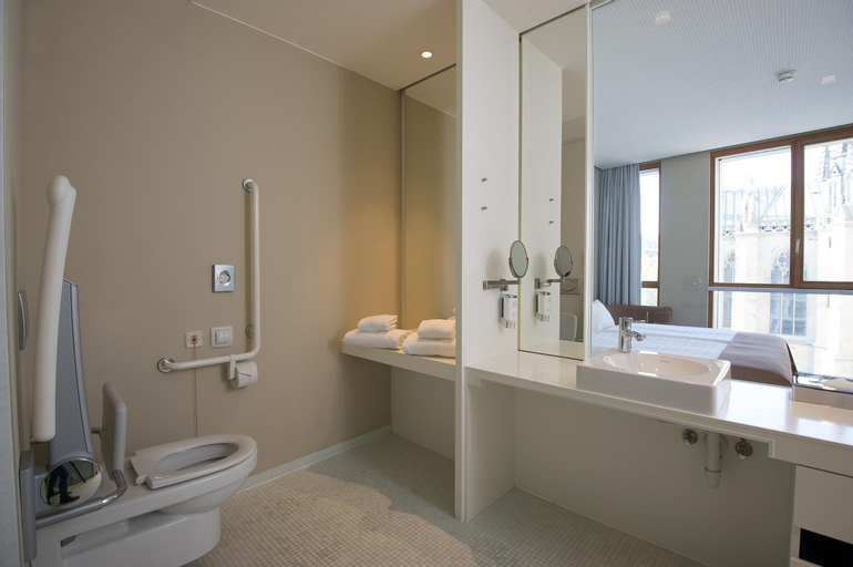 Bathroom 7