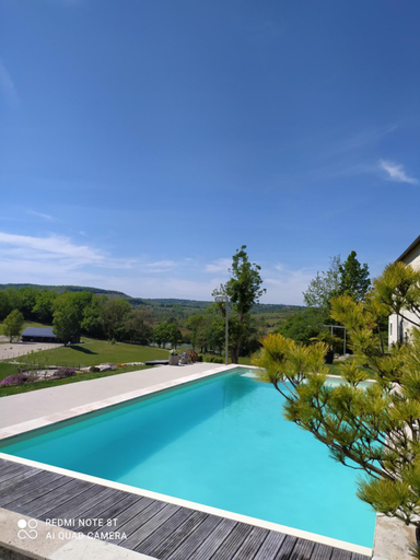 Others 5, Gite Baden, Lot