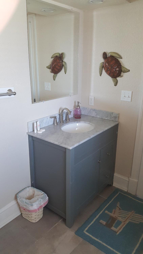 Bathroom 3, Pierhouse Bed & Breakfast, Dare