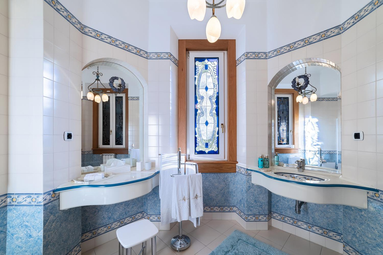 Bathroom 4, Sintra Marmoris Palace, Sintra