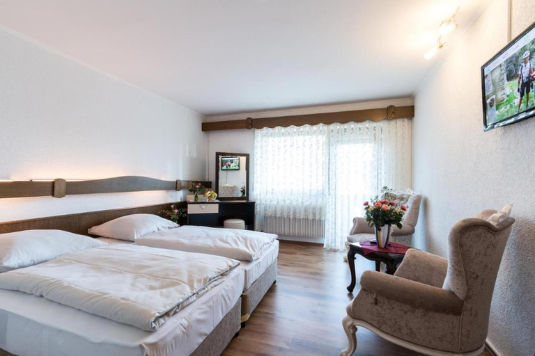 Bedroom 4, Landhotel zum kuhlengrund & soultans paradise, Odenwaldkreis