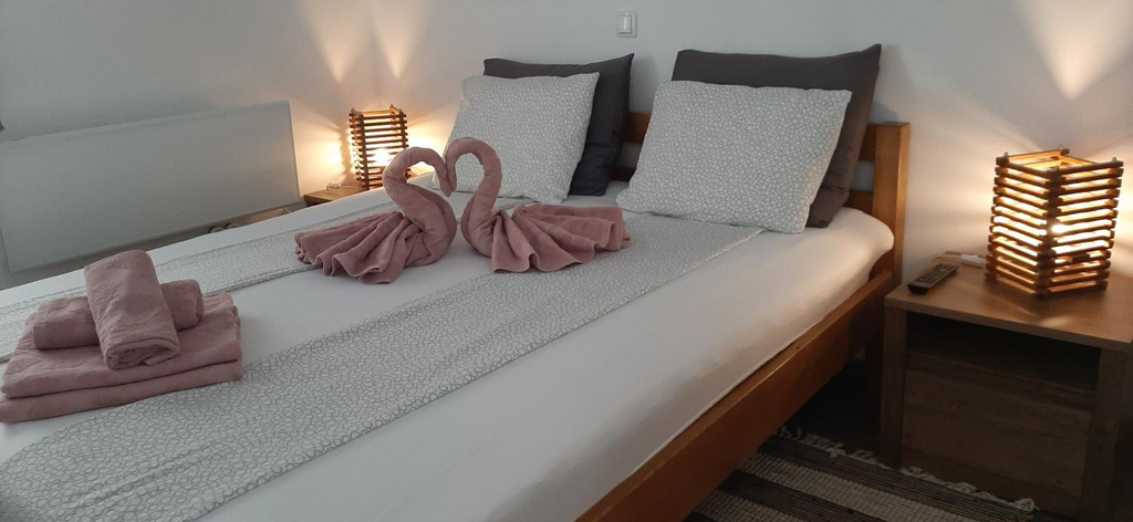 3, Villa Maxim with Private Pool, Jasenice