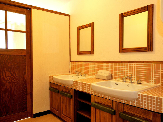 Bathroom 2