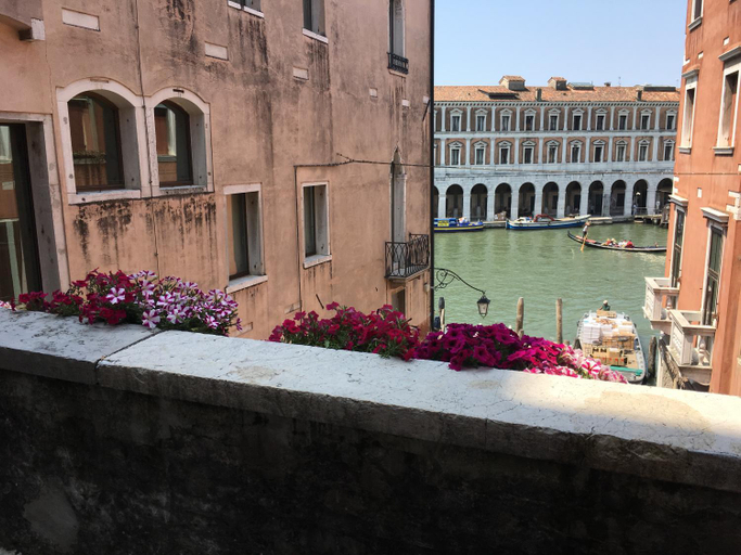 Others 4, AlPalazzoLionMorosini, Venezia