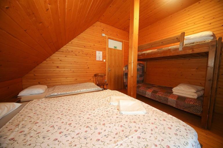 Others 5, PLANINSKA KOCA NA GOZDU, Kranjska Gora