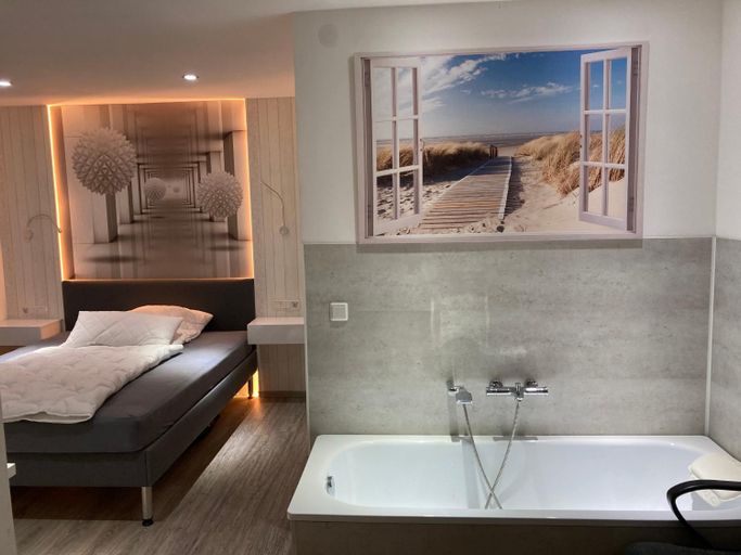 Others 3, Messe-Hotelzimmer-Appartements, Leverkusen
