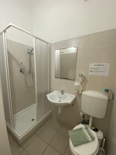 Bathroom, Golden Dream Guest House, Florence