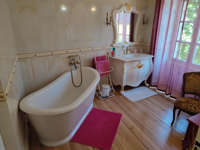Bathroom, Demeure d'antan, Haut-Rhin