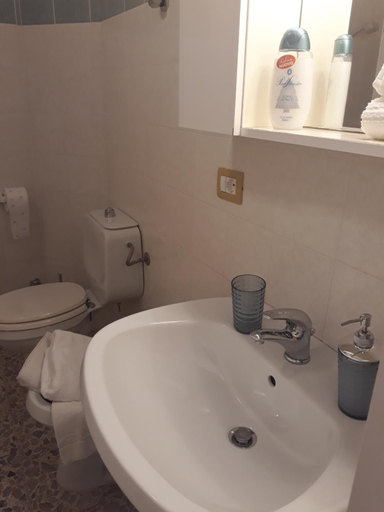 Bathroom 3, L'Antico Faro, Sassari