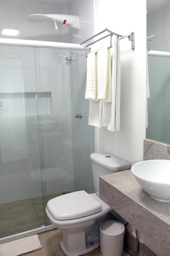 Bathroom 3, Transcar Suites, Aracaju