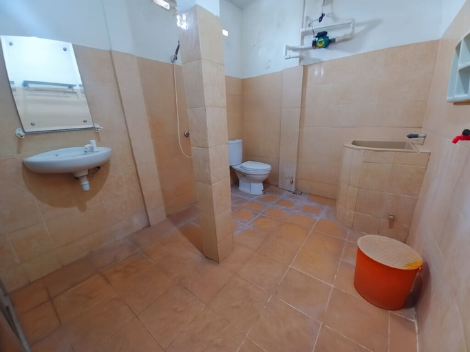 Bathroom 2