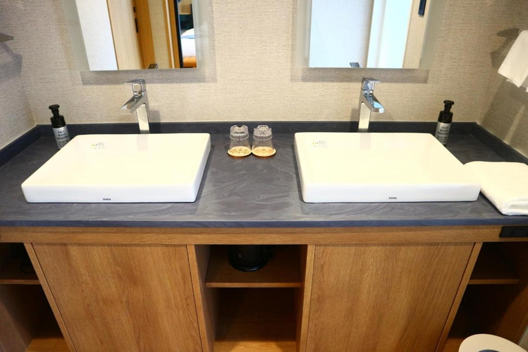 Bathroom 3, AQA Hotel Premium, Saku