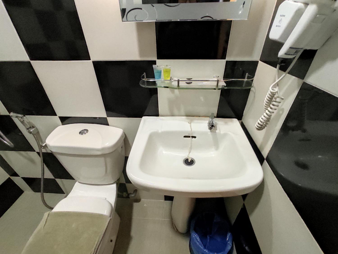 Bathroom 5