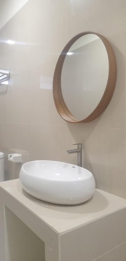 Bathroom 11