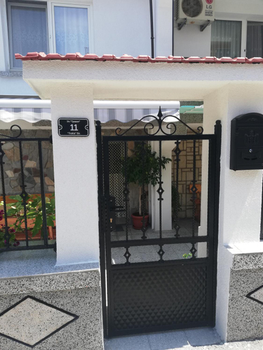 Others 2, Milchevi Guesthouse, Sozopol