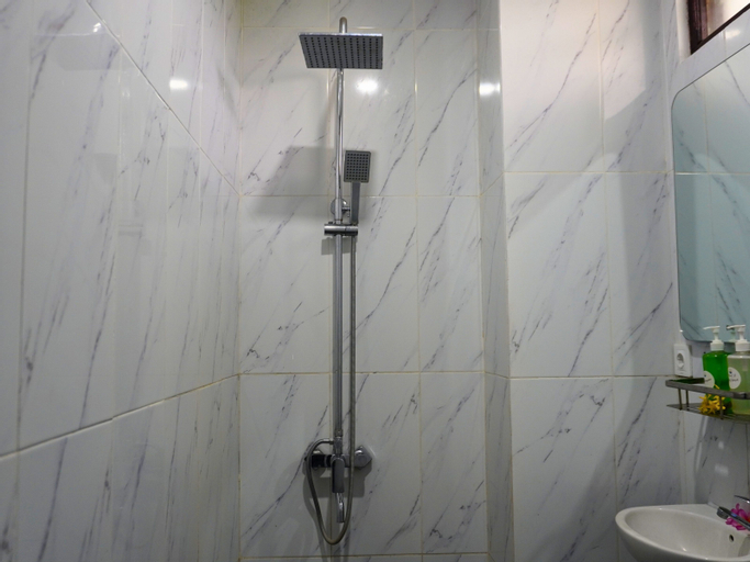 Bathroom 4