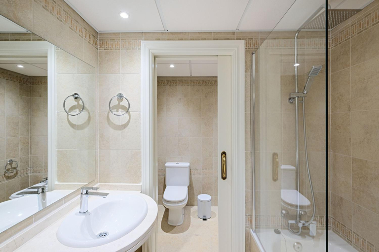 Bathroom 5, Envia Almería Apartments Spa & Golf, Almería