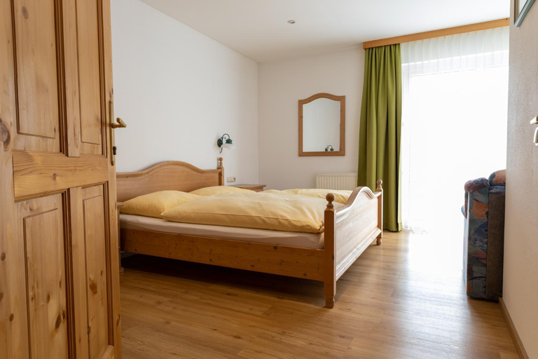 Others 4, Gasthof-Pension Riedl, Vöcklabruck