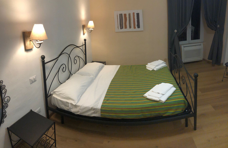 Bedroom 4, Maison Vaticana, Rome